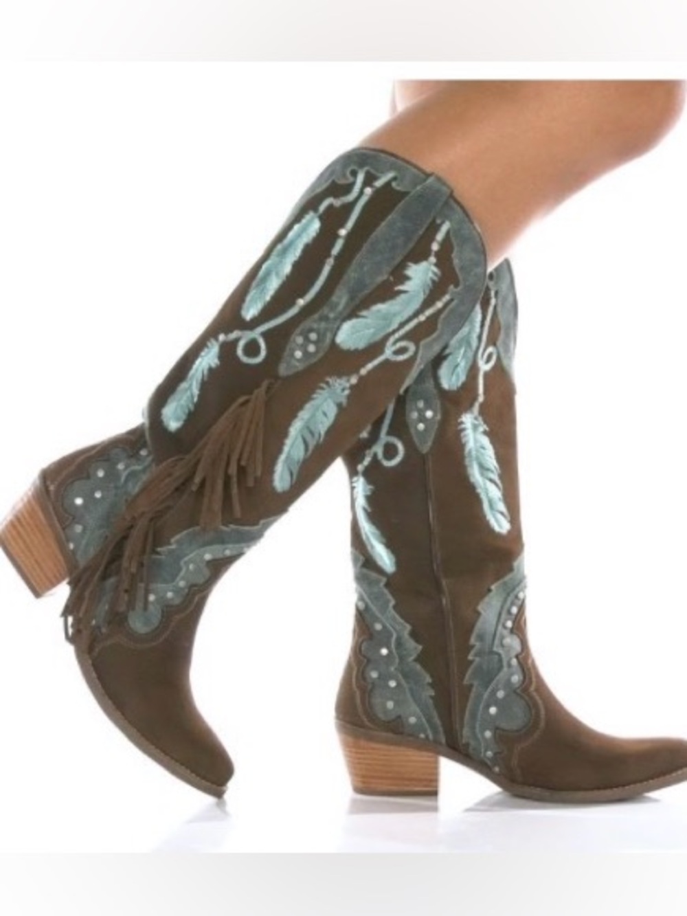 DINGO, “ DREAM CATCHER “ EMBROIDERY FEATHERED WESTERN BOOTS